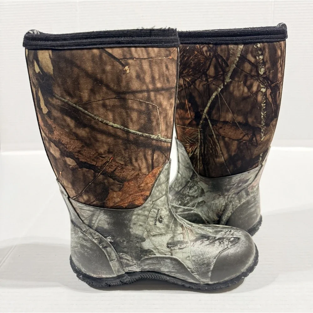 BOGS Classic High - Youth Camo Boots - Size 2